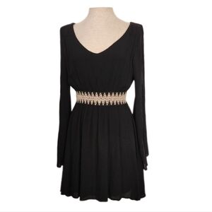 Jella Couture Dress Slit and Bell Sleeve V-Neck A-Line Black Size XS